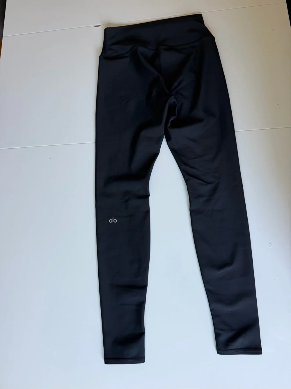 ALO Yoga 7/8 High-Waist Airlift Legging Size Large - Black